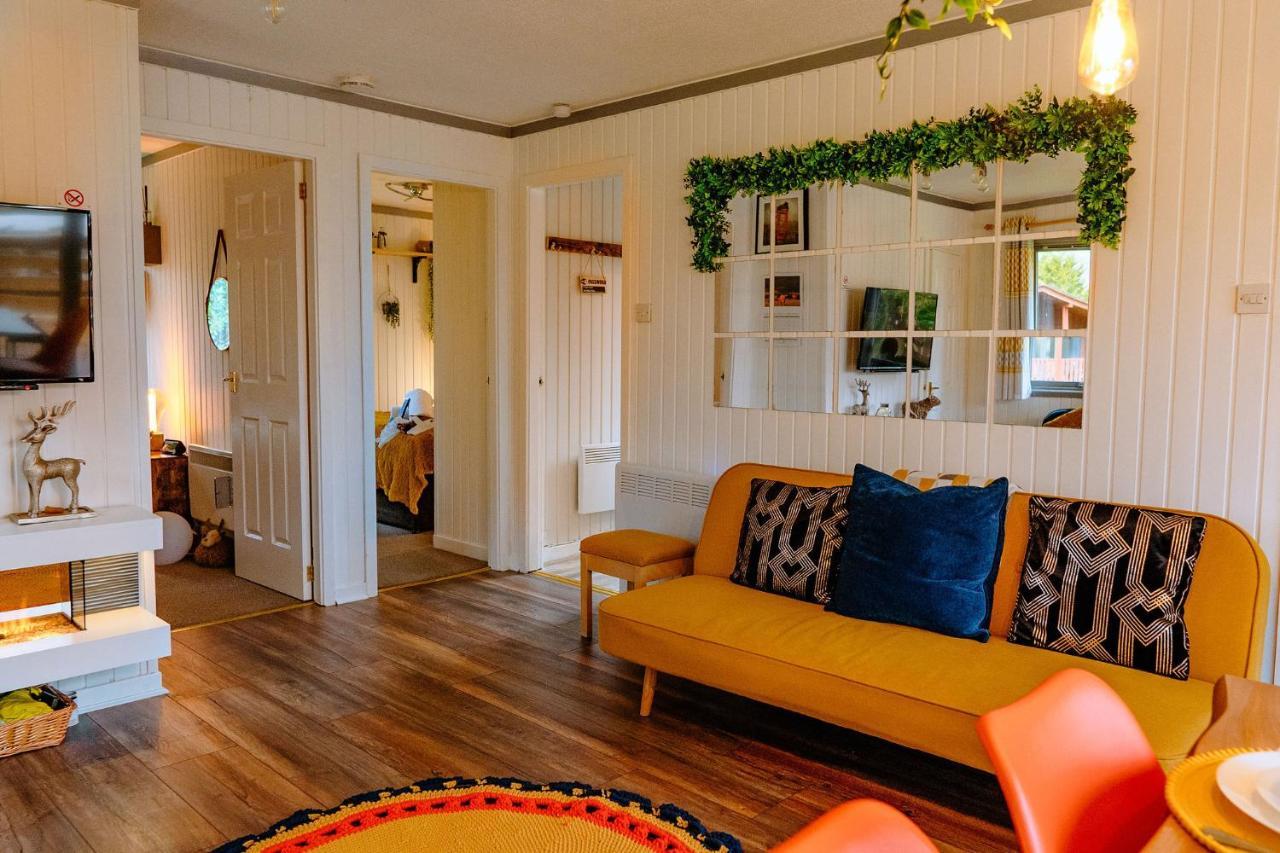 Villa Wooden Cosy Retreat Hunters Quay Dunoon Exterior foto